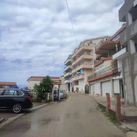 Apartment Status-m Seoce 26 Budva